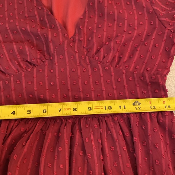 C+D+M Collection. Ladies deep v-neck dress. Size M - Picture 4 of 9